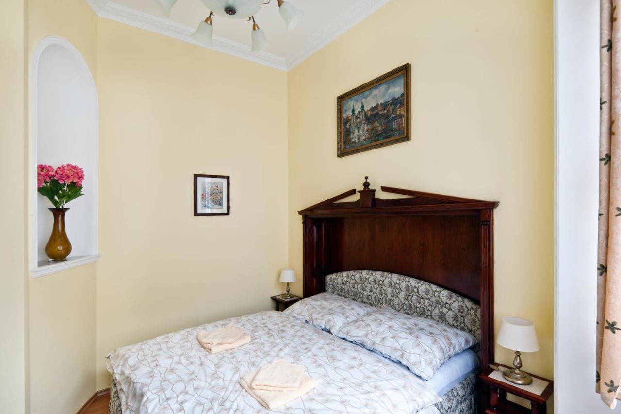 Pension Napoleon Karlovy Vary Esterno foto