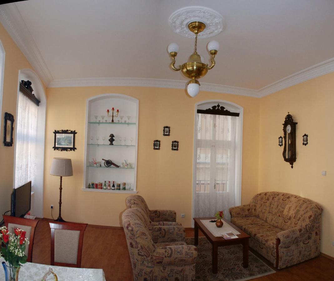 Pension Napoleon Karlovy Vary Esterno foto
