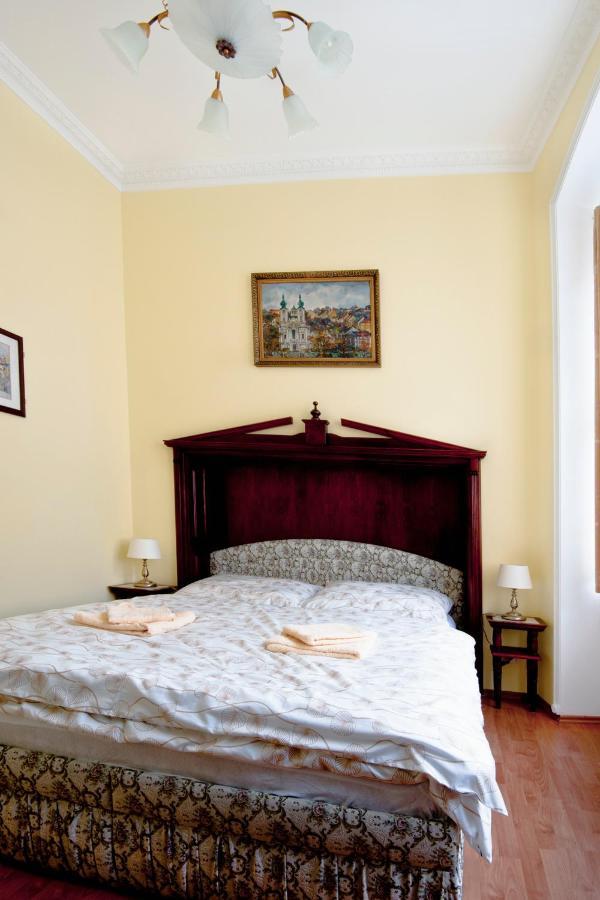 Pension Napoleon Karlovy Vary Esterno foto