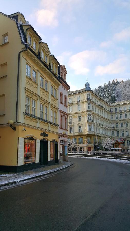 Pension Napoleon Karlovy Vary Esterno foto