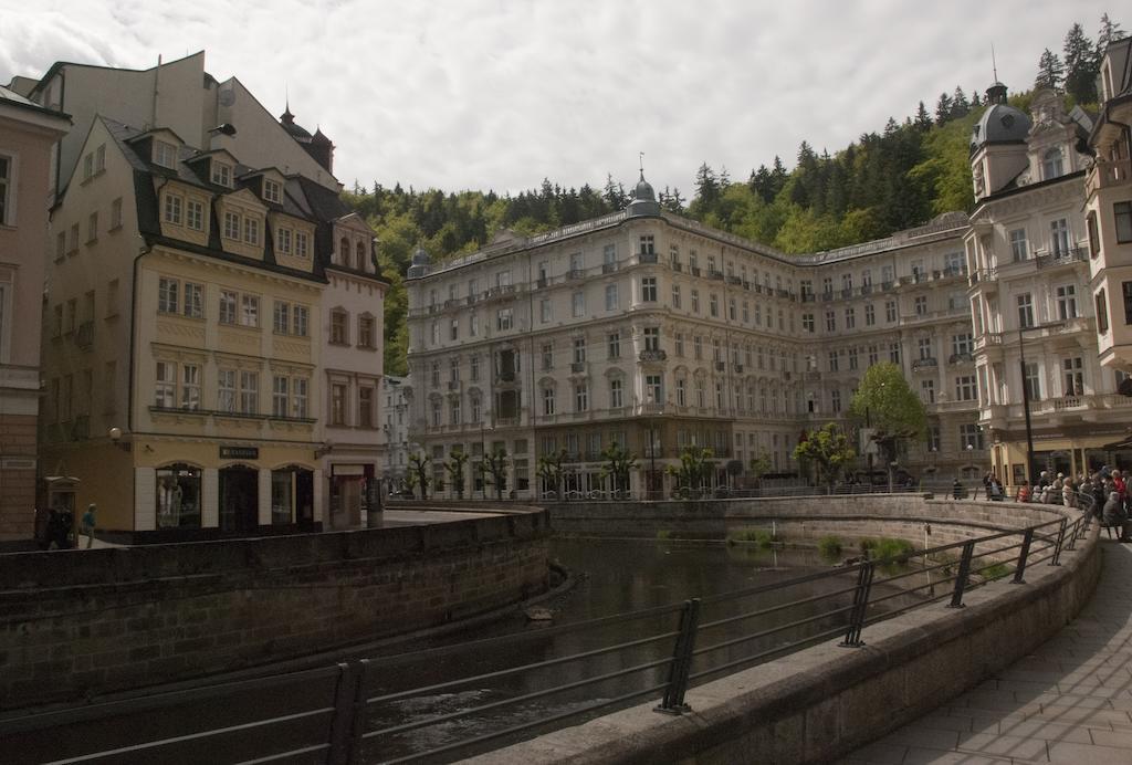 Pension Napoleon Karlovy Vary Esterno foto